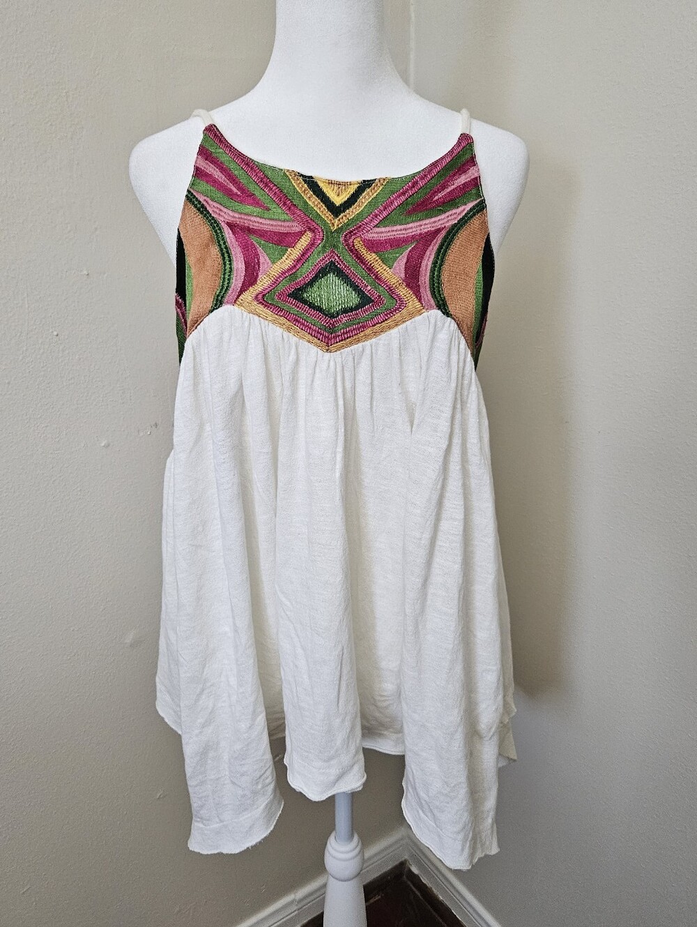 Free People Boho Embroidered Yoke White Tank Top - Multicolor Accent Size M/L